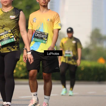 Runner Photo 6921174