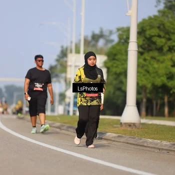 Runner Photo 6921186