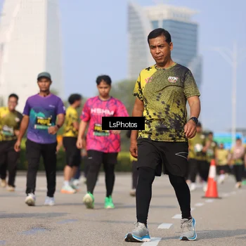 Runner Photo 6921201