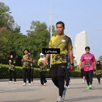 Runner Photo 6921205