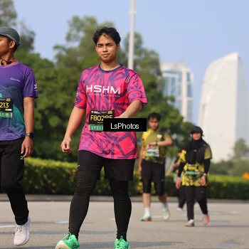 Runner Photo 6921210
