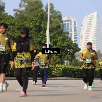 Runner Photo 6921216