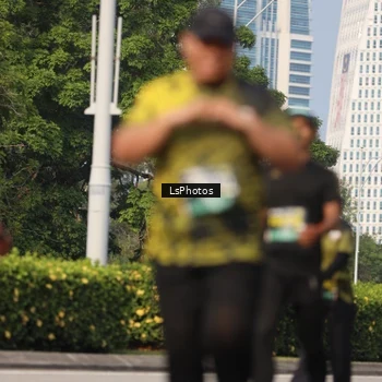 Runner Photo 6921221
