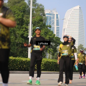 Runner Photo 6921225