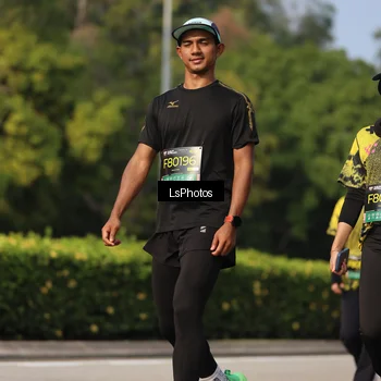 Runner Photo 6921232