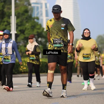 Runner Photo 6921249