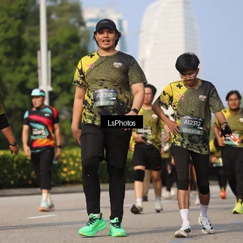 Runner Photo 6921265