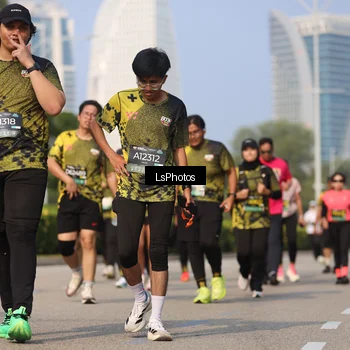 Runner Photo 6921266