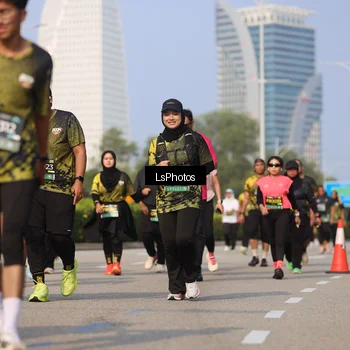 Runner Photo 6921271