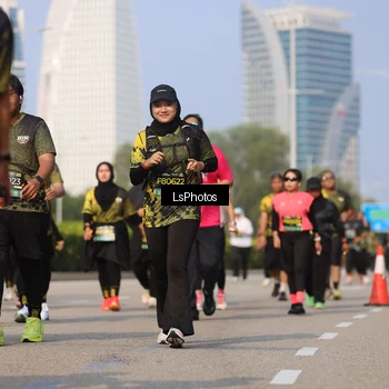 Runner Photo 6921274