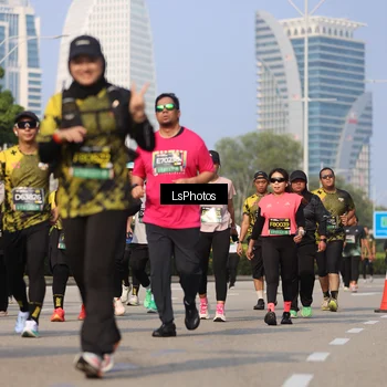 Runner Photo 6921278