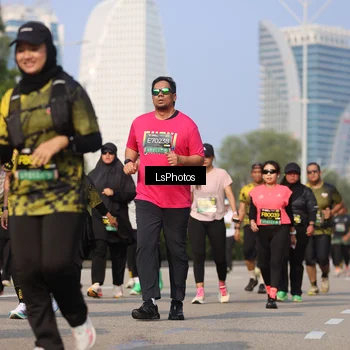 Runner Photo 6921280