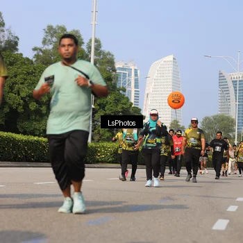 Runner Photo 6921333