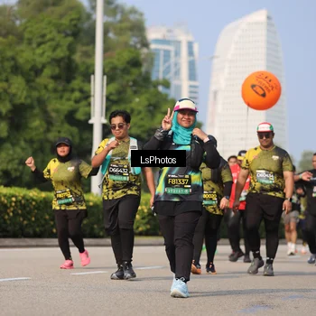 Runner Photo 6921334