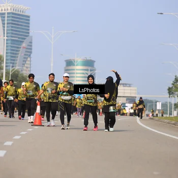 Runner Photo 6921370