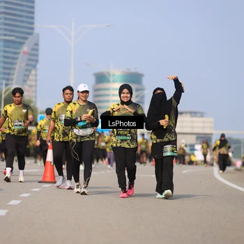 Runner Photo 6921375