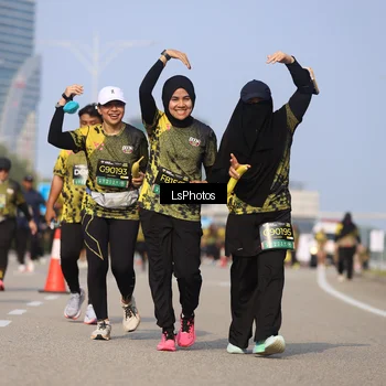 Runner Photo 6921386