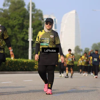 Runner Photo 6921411