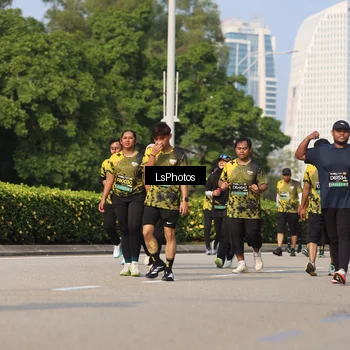 Runner Photo 6921422