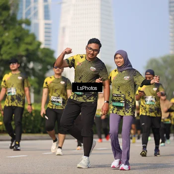 Runner Photo 6921433