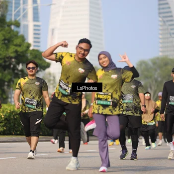 Runner Photo 6921435