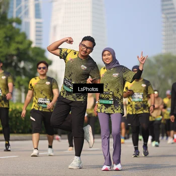 Runner Photo 6921436