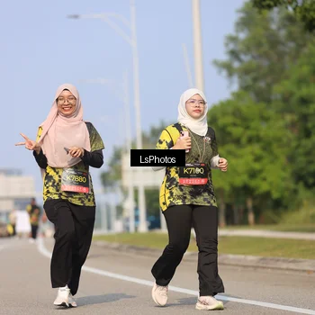 Runner Photo 6921442