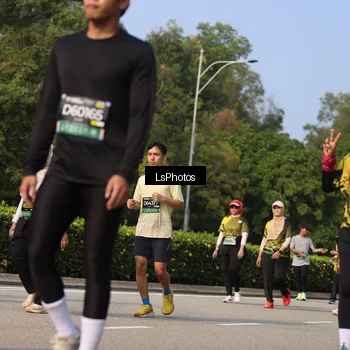 Runner Photo 6921446