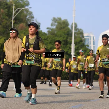 Runner Photo 6921456