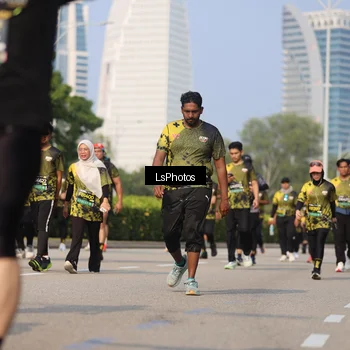 Runner Photo 6921480