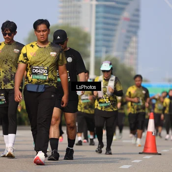 Runner Photo 6921495
