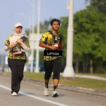 Runner Photo 6921502