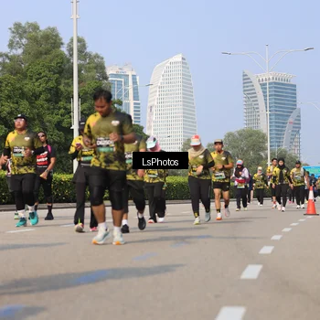 Runner Photo 6921520