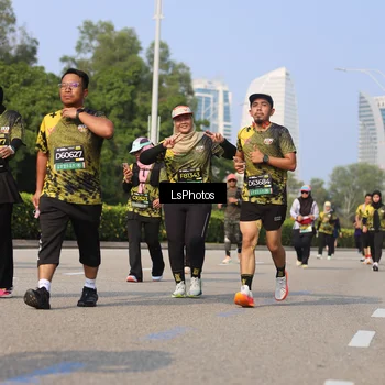 Runner Photo 6921524