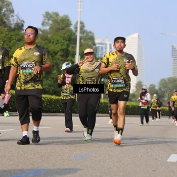 Runner Photo 6921525