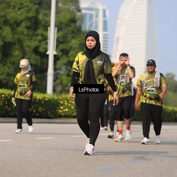Runner Photo 6921542