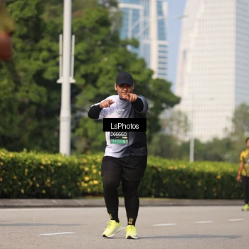 Runner Photo 6921555