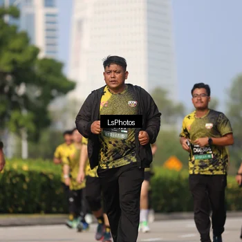 Runner Photo 6921567