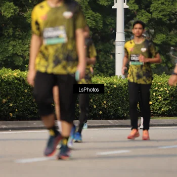 Runner Photo 6921579
