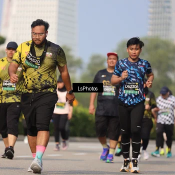Runner Photo 6921587
