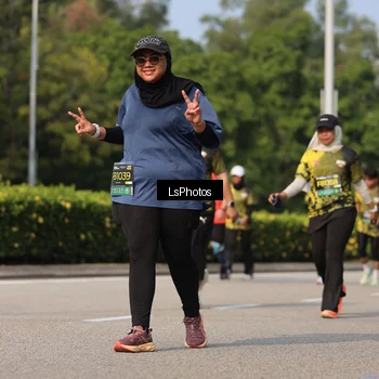 Runner Photo 6921623