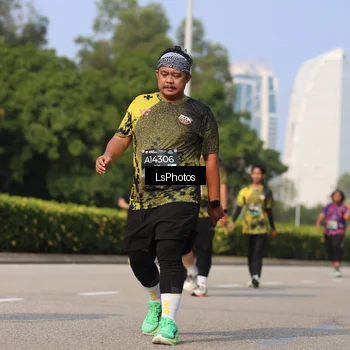 Runner Photo 6921635