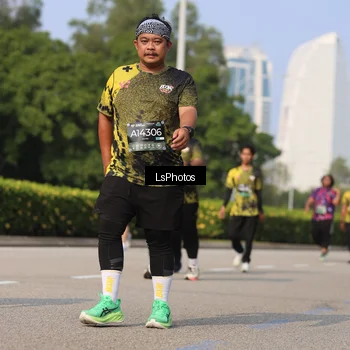 Runner Photo 6921636