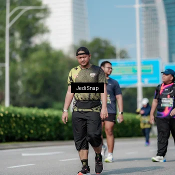 Runner Photo 6921693