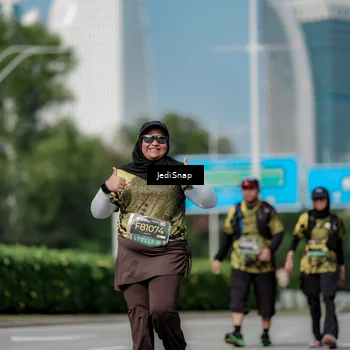 Runner Photo 6921702