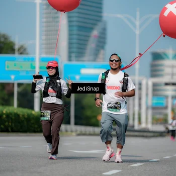 Runner Photo 6921703