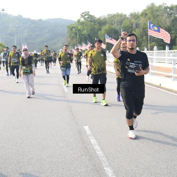 Runner Photo 6921708