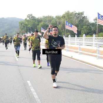 Runner Photo 6921710