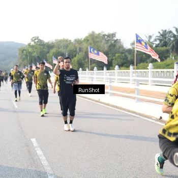Runner Photo 6921719
