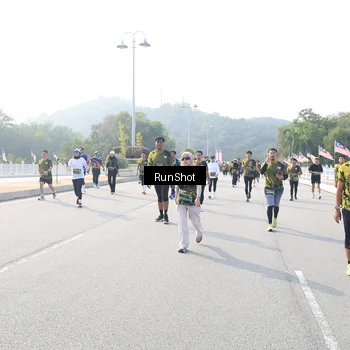 Runner Photo 6921727